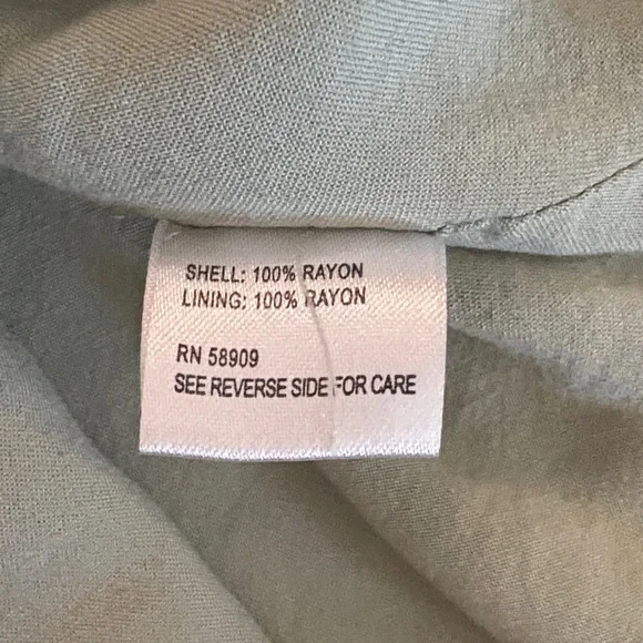 *SOLD* Gianni Bini Charming Off-Shoulder Dress in Light Green Cream - Picture 3 of 6